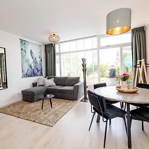https://appartement-zandvoort-privat-garden.zandvoort-hotels.com